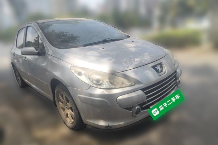 Used Peugeot 307 2011 1.6L Manual CROSS Front Right 45 Deg