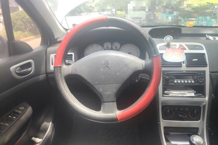 Used Peugeot 307 2011 1.6L Manual CROSS Steering Wheel