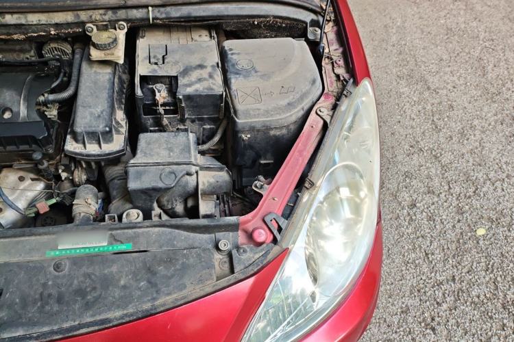 Used Peugeot 307  Engine Bay Left