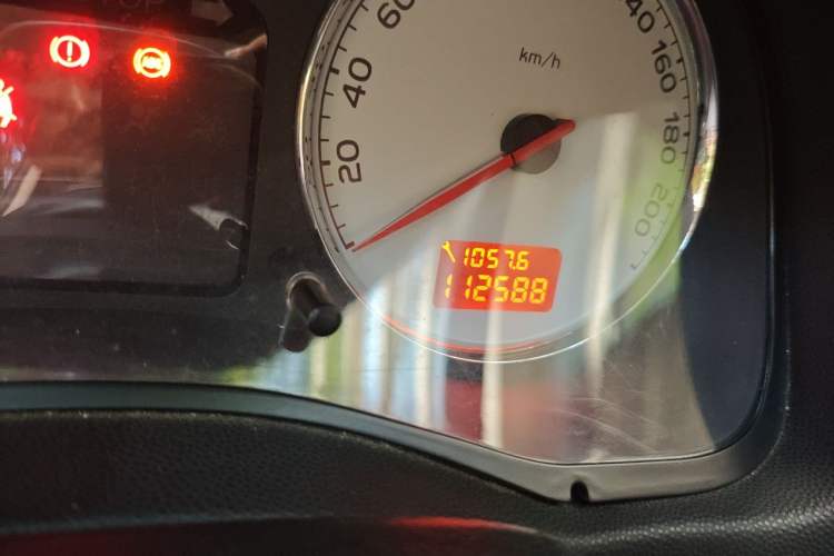 Used Peugeot 307  Odometer Close Up