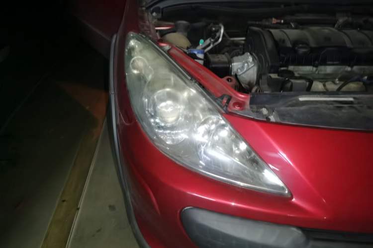 Used Peugeot 307 2011 1.6L Manual CROSS Right Front Headlight