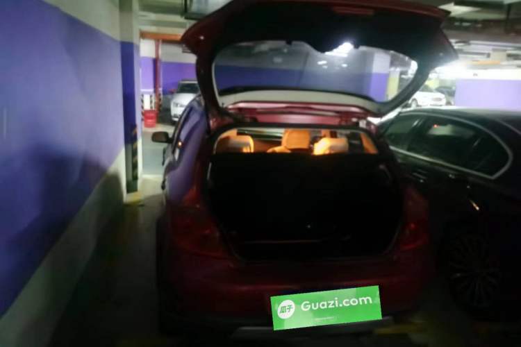 Used Peugeot 307 2011 1.6L Manual CROSS Trunk