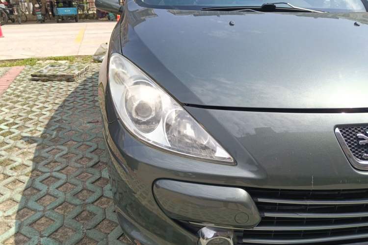 Used Peugeot 307 2012 Hatchback 1.6L Automatic Comfort Edition Right Front Headlight