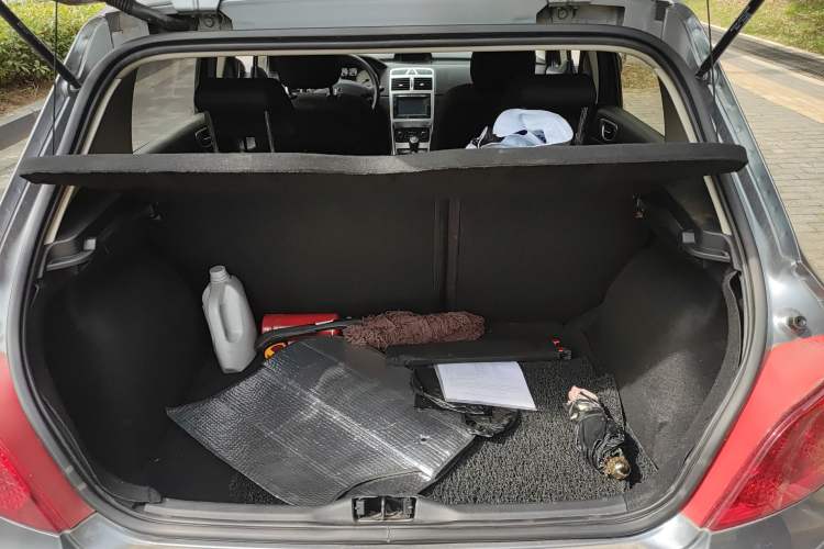 Used Peugeot 307 2012 Hatchback 1.6L Automatic Comfort Edition Trunk