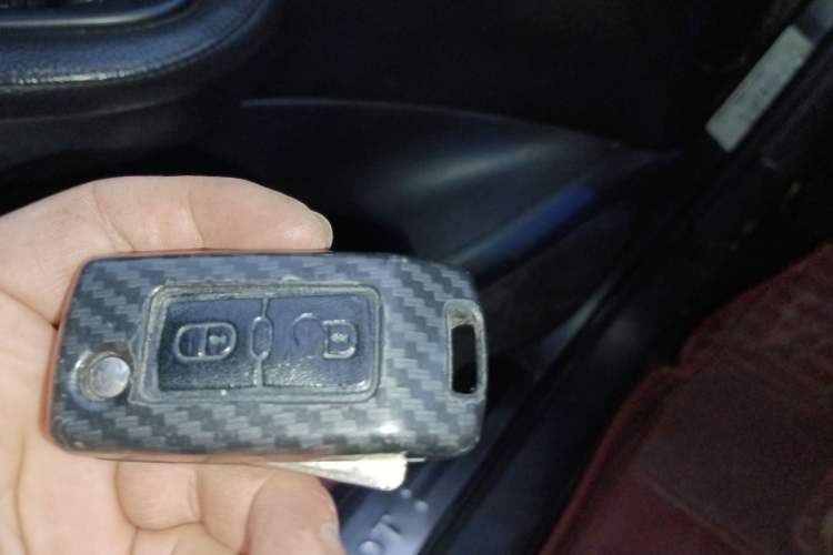 Used Peugeot 307 2012 Hatchback 1.6L Automatic Comfort Edition Vehicle Key