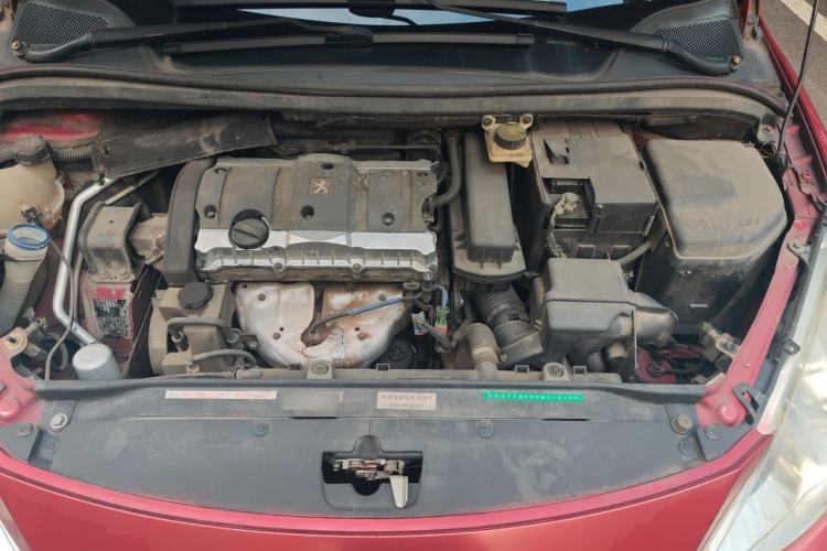 Used Peugeot 307 2012 Hatchback 1.6L Manual Comfort Edition Engine Bay