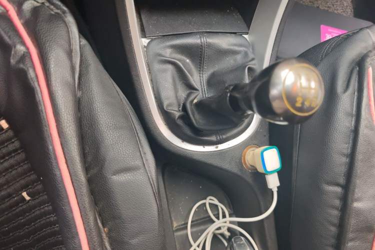 Used Peugeot 307 2012 Hatchback 1.6L Manual Comfort Edition Gear Lever