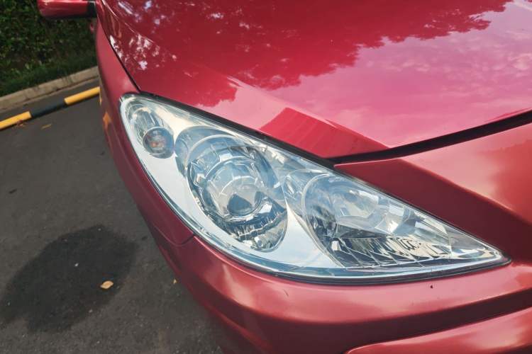 Used Peugeot 307 2012 Hatchback 1.6L Manual Comfort Edition Right Front Headlight