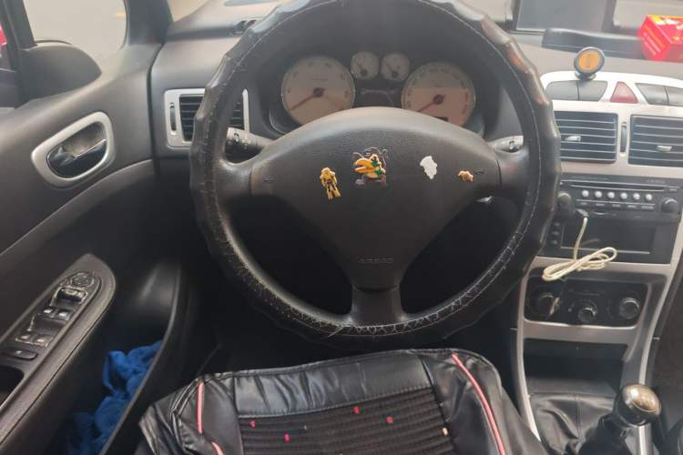 Used Peugeot 307 2012 Hatchback 1.6L Manual Comfort Edition Steering Wheel