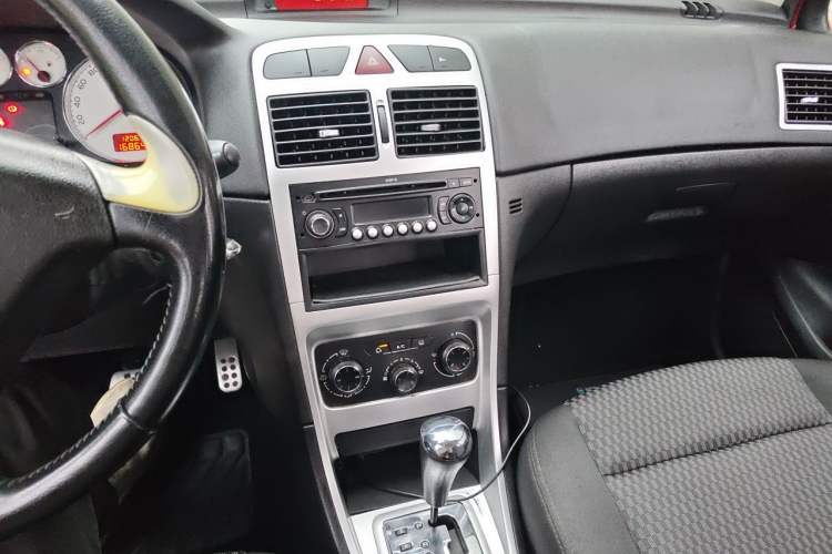 Used Peugeot 307 2012 1.6L Automatic CROSS Audio And AC Panel