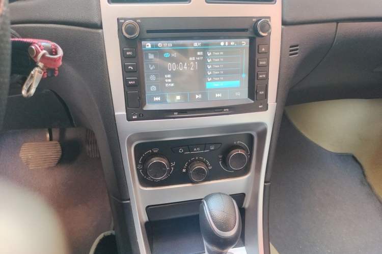Used Peugeot 307 2012 Hatchback 1.6L Automatic Comfort Edition Audio And AC Panel