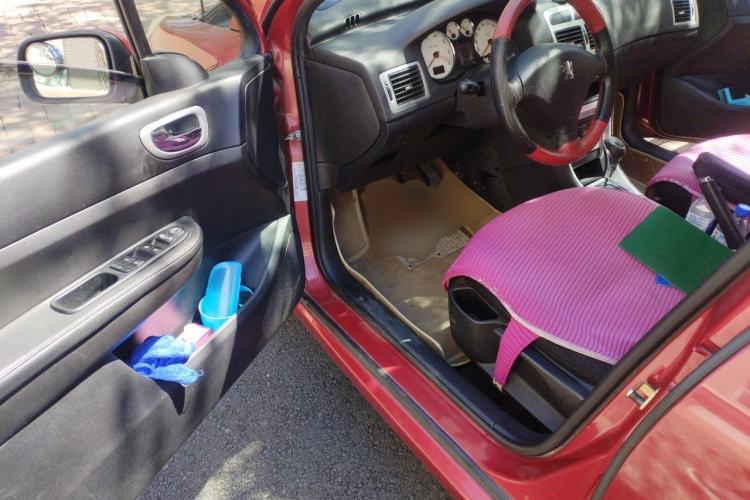 Used Peugeot 307 2012 Hatchback 1.6L Automatic Comfort Edition Driver Seat