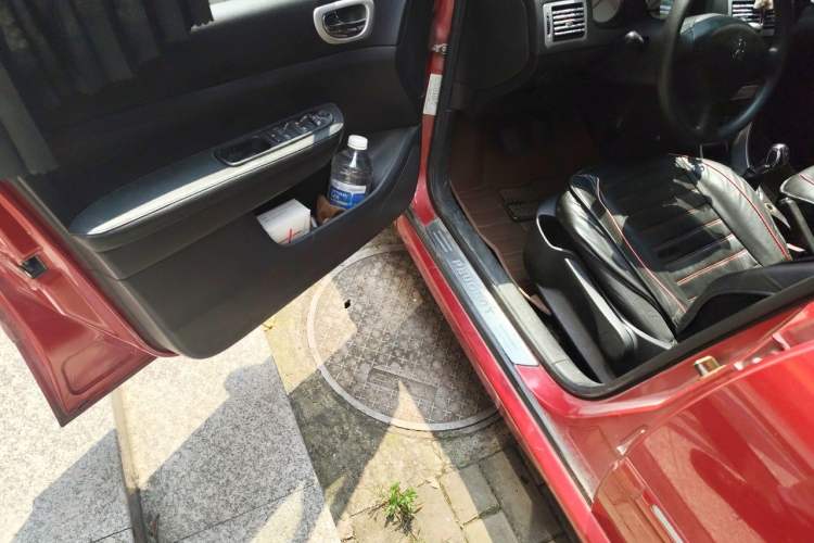 Used Peugeot 307 2012 Hatchback 1.6L Manual Comfort Edition Driver Seat