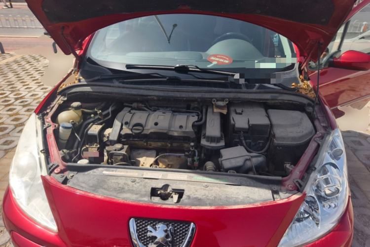 Used Peugeot 307 2012 Hatchback 1.6L Manual Comfort Edition Engine Bay