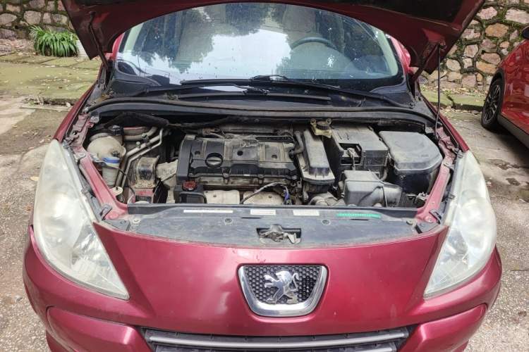 Used Peugeot 307 2012 Hatchback 1.6L Automatic Comfort Edition Engine Bay