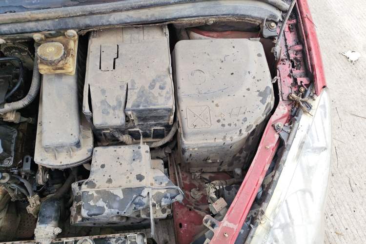 Used Peugeot 307 2012 1.6L Automatic CROSS Engine Bay Left