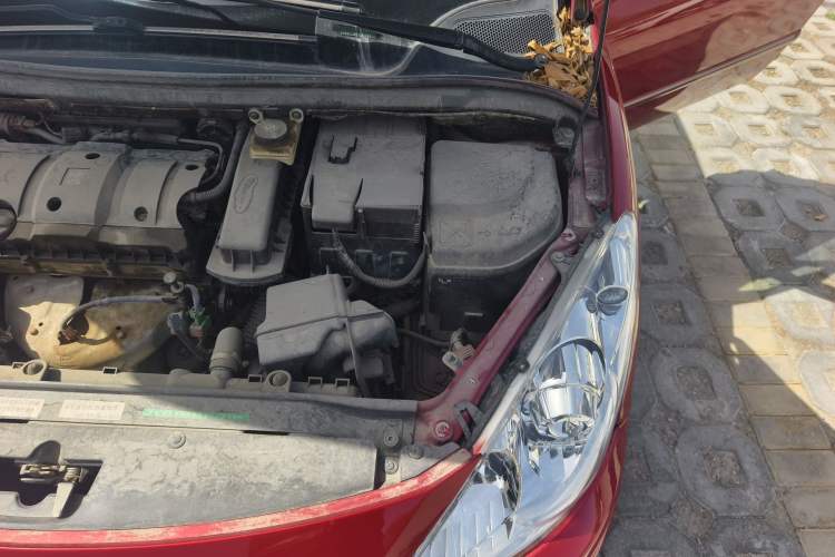 Used Peugeot 307 2012 Hatchback 1.6L Manual Comfort Edition Engine Bay Left