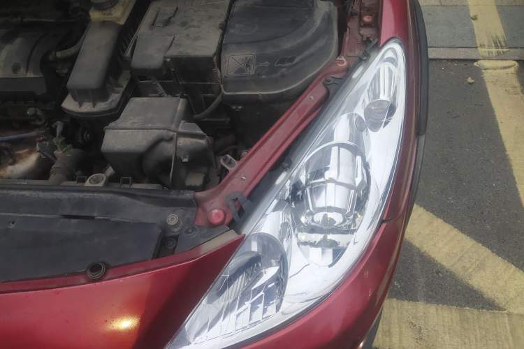 Used Peugeot 307 2012 Hatchback 1.6L Manual Comfort Edition Engine Bay Left