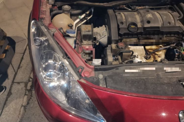Used Peugeot 307 2012 1.6L Automatic CROSS Engine Bay Right