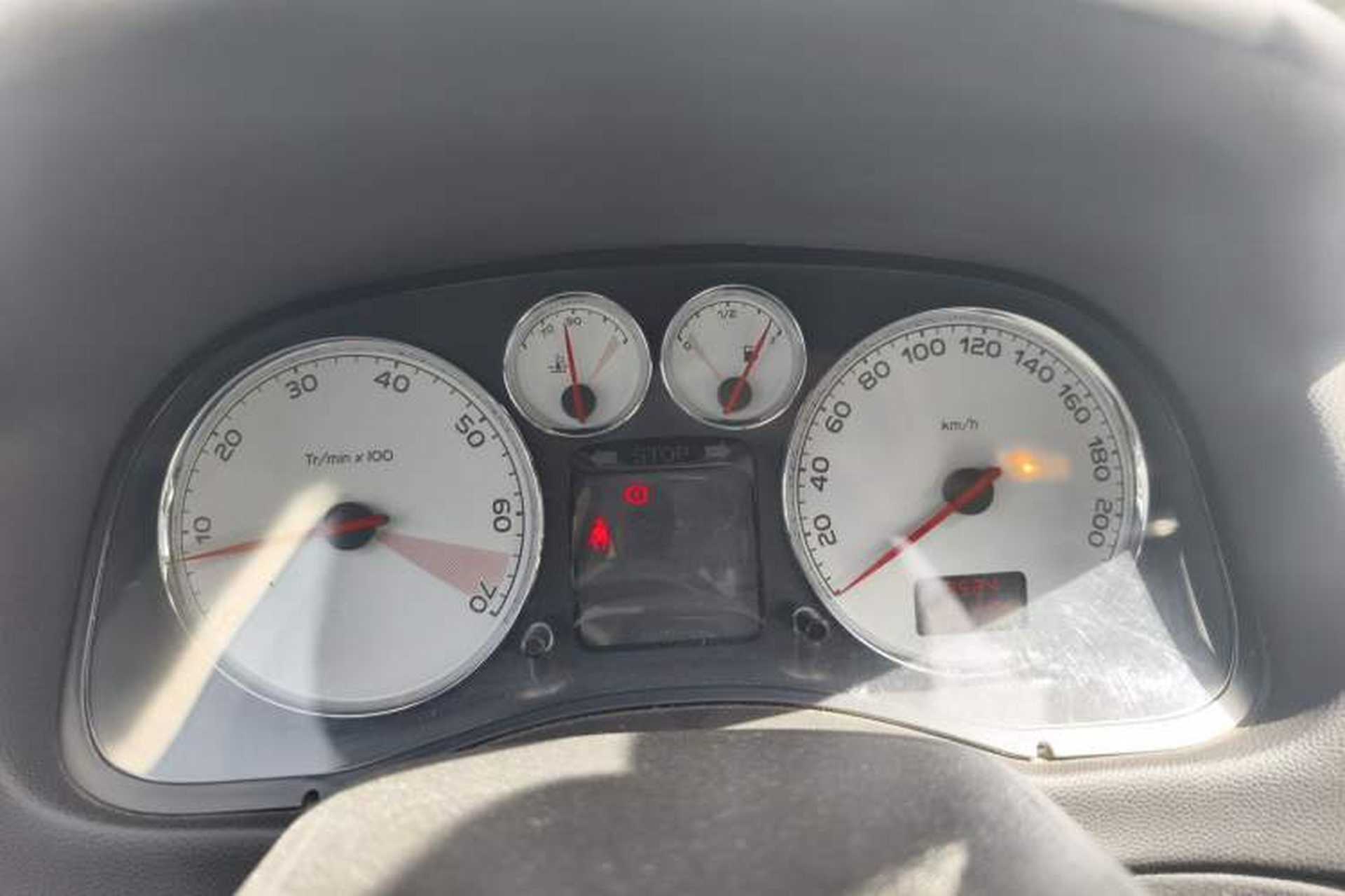Used Peugeot 307 2012 Hatchback 1.6L Manual Comfort Edition Instrument Cluster