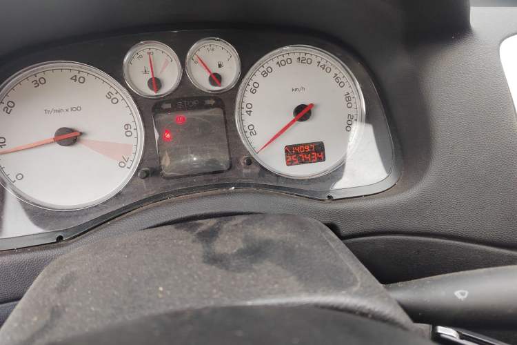 Used Peugeot 307 2012 Hatchback 1.6L Manual Comfort Edition Odometer Close Up