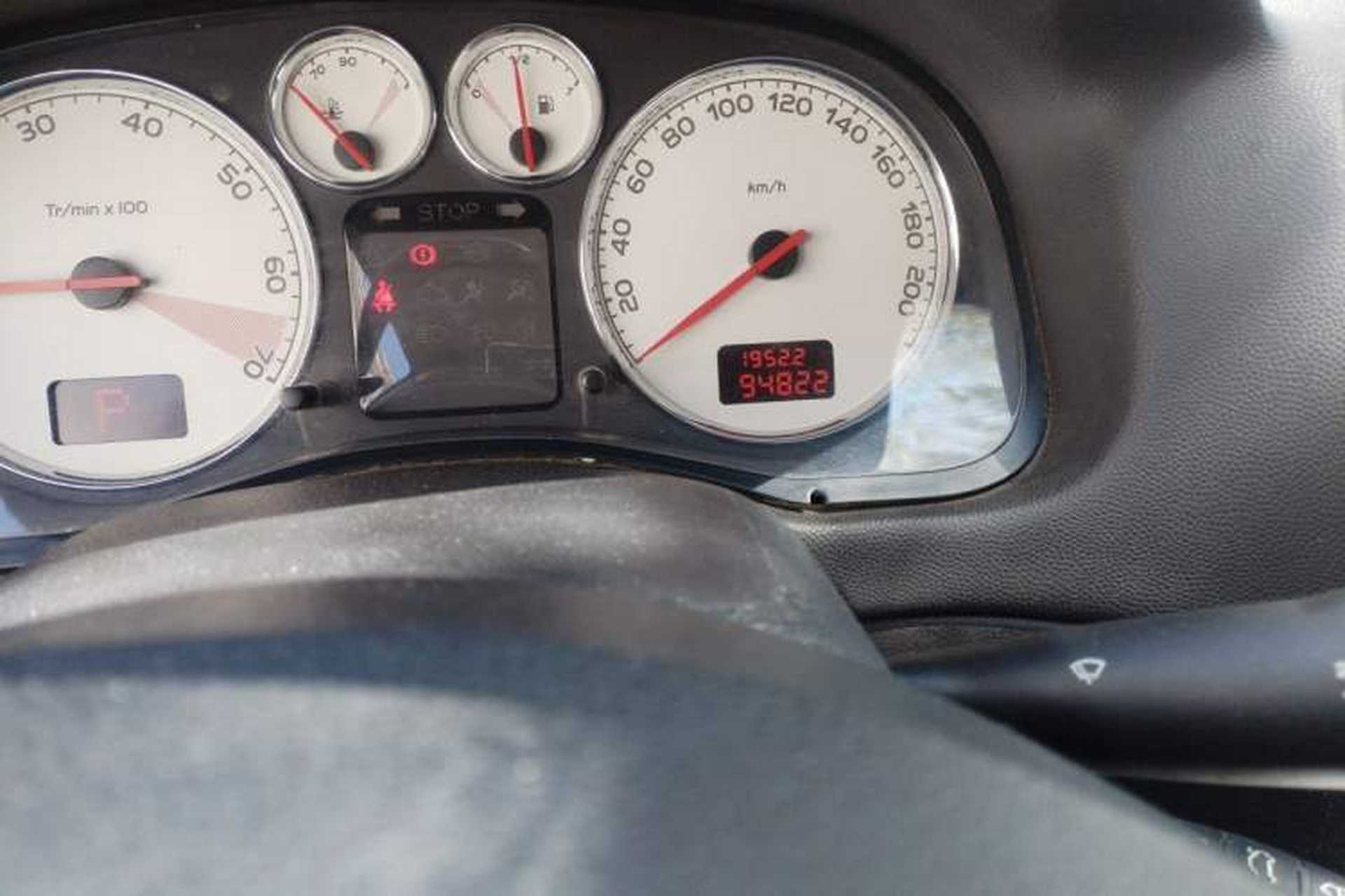 Used Peugeot 307 2012 Hatchback 1.6L Automatic Comfort Edition Odometer Close Up