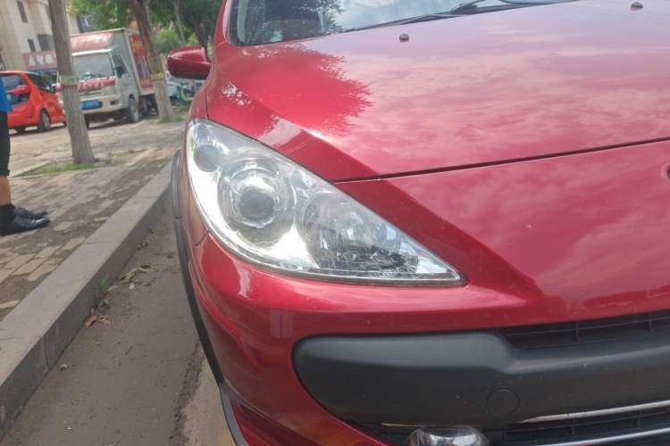 Used Peugeot 307 2012 1.6L Automatic CROSS Right Front Headlight