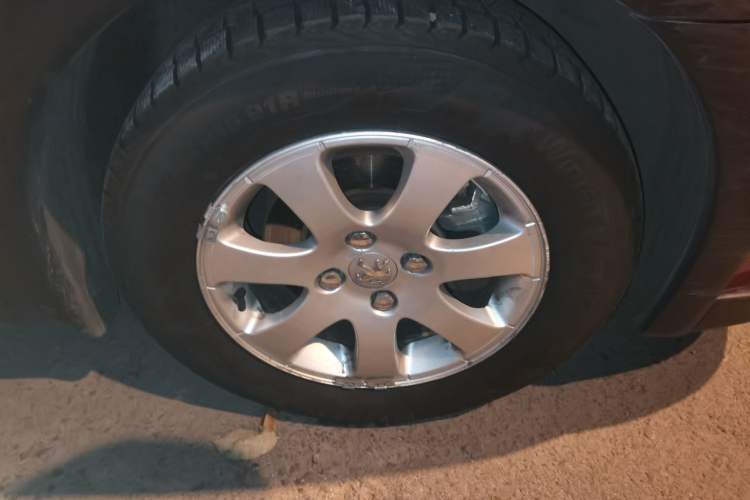 Used Peugeot 307 2012 1.6L Automatic CROSS Right Front Wheel Hub
