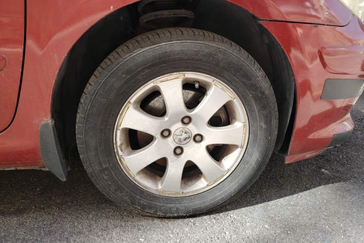 Used Peugeot 307 2012 Hatchback 1.6L Automatic Comfort Edition Right Front Wheel Hub