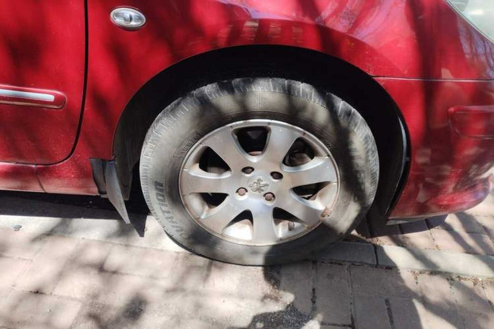 Used Peugeot 307 2012 Hatchback 1.6L Automatic Comfort Edition Right Front Wheel Hub