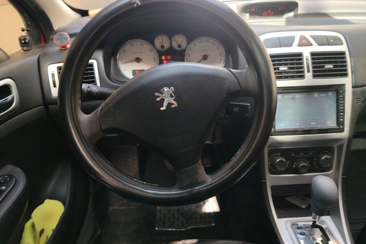 Used Peugeot 307 2012 Hatchback 1.6L Automatic Comfort Edition Steering Wheel