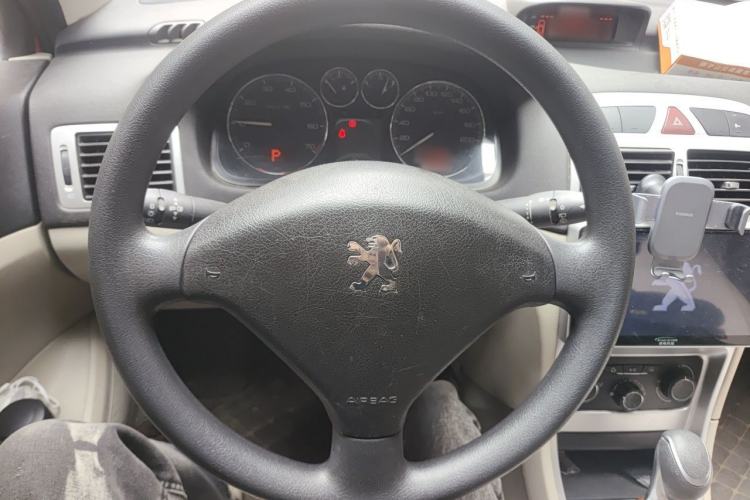 Used Peugeot 307 2012 Hatchback 1.6L Automatic Comfort Edition Steering Wheel