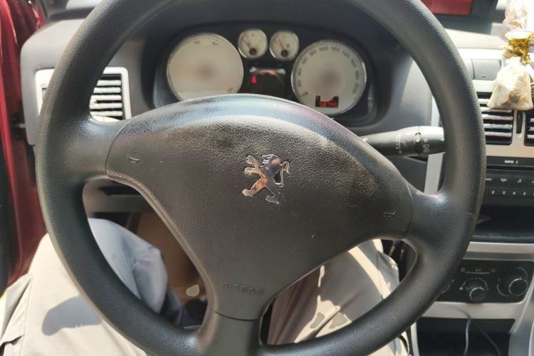 Used Peugeot 307 2012 Hatchback 1.6L Manual Comfort Edition Steering Wheel