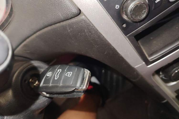 Used Peugeot 307 2012 Hatchback 1.6L Automatic Comfort Edition Vehicle Key
