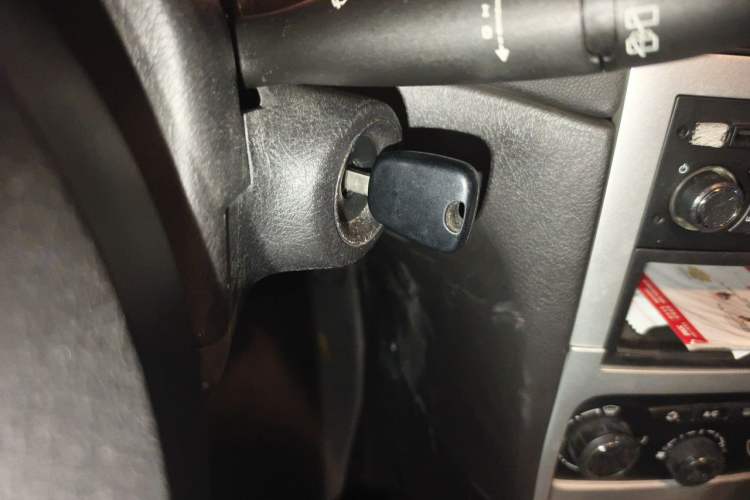 Used Peugeot 307 2012 Hatchback 1.6L Automatic Comfort Edition Vehicle Key