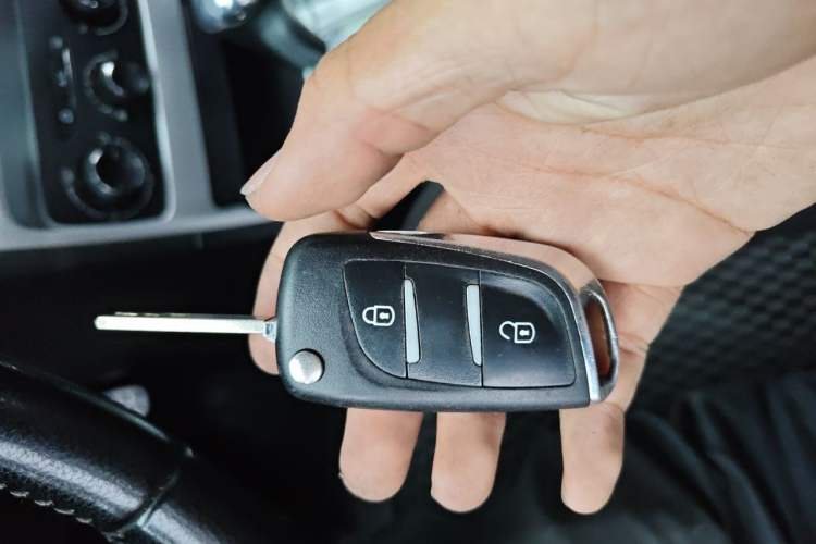 Used Peugeot 307 2012 1.6L Automatic CROSS Vehicle Key