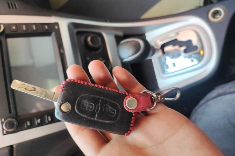 Used Peugeot 307 2012 Hatchback 1.6L Automatic Comfort Edition Vehicle Key