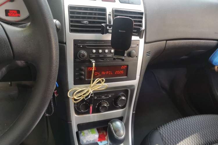 Used Peugeot 307 2012 Hatchback 1.6L Automatic Comfort Edition Audio And AC Panel