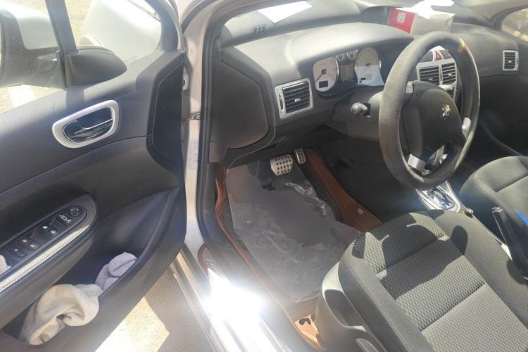 Used Peugeot 307 2012 1.6L Automatic CROSS Driver Seat