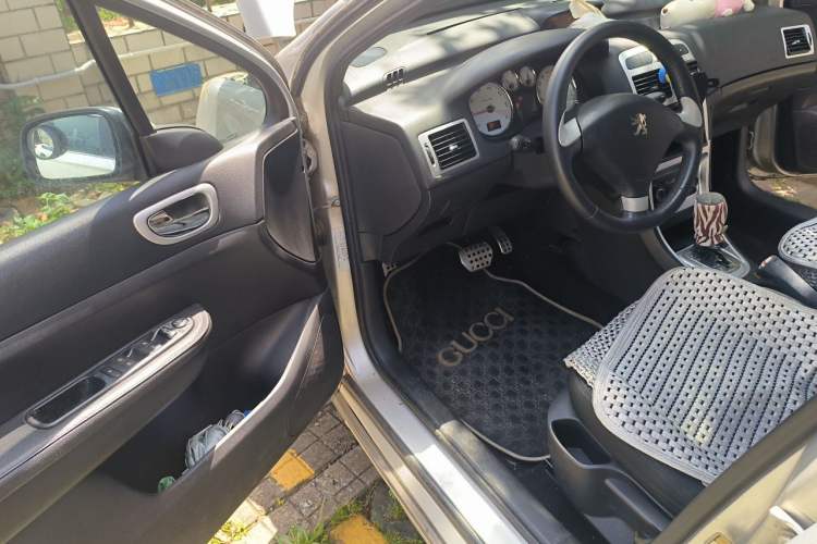 Used Peugeot 307 2012 1.6L Automatic CROSS Driver Seat