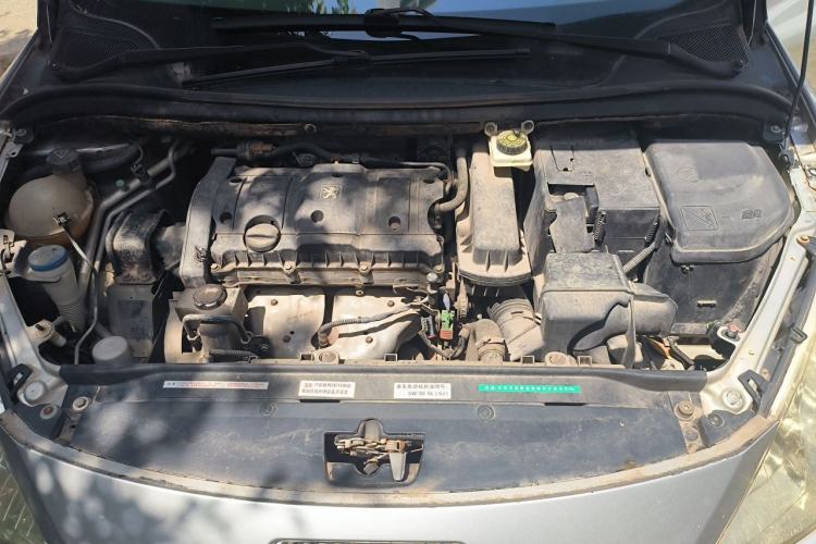 Used Peugeot 307 2012 1.6L Automatic CROSS Engine Bay