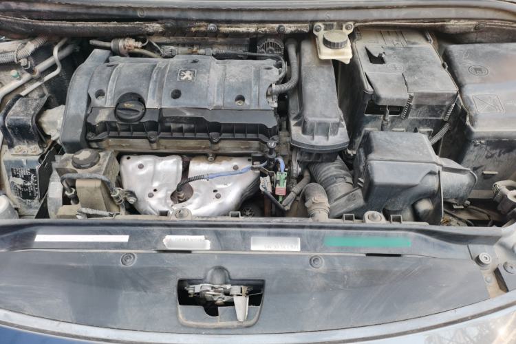 Used Peugeot 307 2012 Hatchback 1.6L Manual Comfort Edition Engine Bay