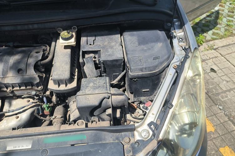 Used Peugeot 307 2012 1.6L Automatic CROSS Engine Bay Left