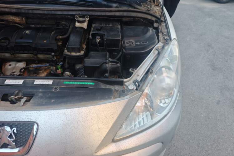 Used Peugeot 307 2012 Hatchback 1.6L Manual Comfort Edition Engine Bay Left
