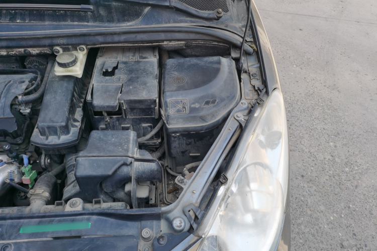 Used Peugeot 307 2012 Hatchback 1.6L Manual Comfort Edition Engine Bay Left