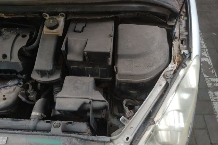 Used Peugeot 307 2012 1.6L Manual CROSS Engine Bay Left