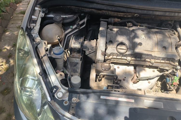 Used Peugeot 307 2012 1.6L Automatic CROSS Engine Bay Right