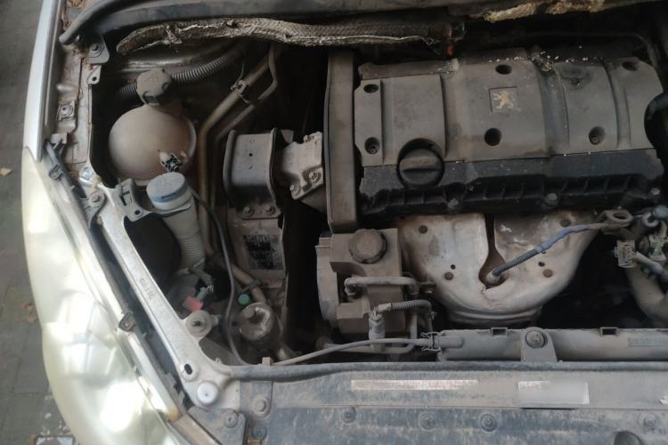 Used Peugeot 307 2012 1.6L Manual CROSS Engine Bay Right