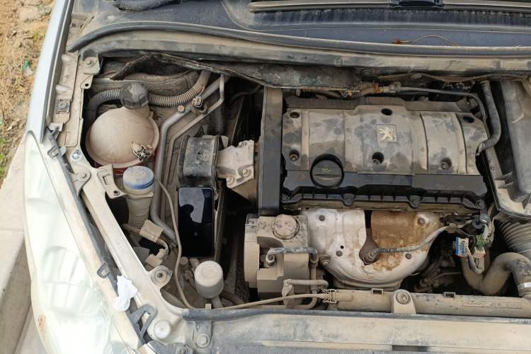 Used Peugeot 307 2012 Hatchback 1.6L Manual Comfort Edition Engine Bay Right
