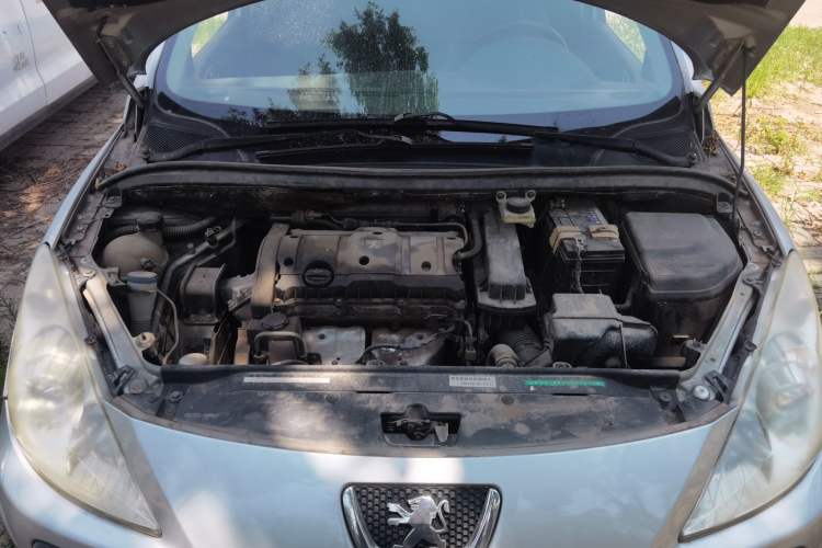 Used Peugeot 307 2012 Hatchback 1.6L Automatic Comfort Edition Engine Bay